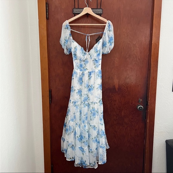 White and Blue Floral Puff Sleeve Bustier Backless Midi Dress 🌿 - Picture 8 of 13